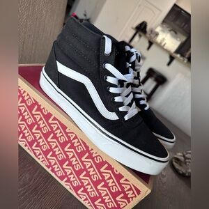 Ward Hi Vans